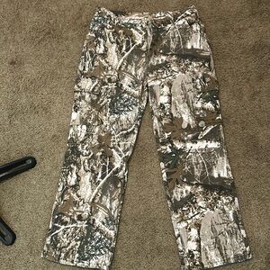 Camouflage fleece laced cargo pants